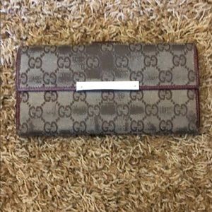Authentic Tan & Purple Canvas Gucci Wallet
